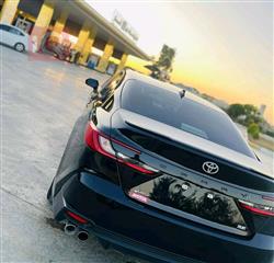 تۆیۆتا کامری